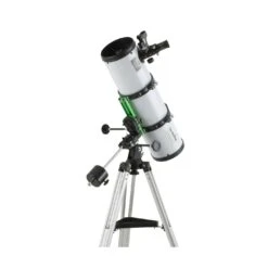Telescopio Reflector Newton Skywatcher Starquest 130/650